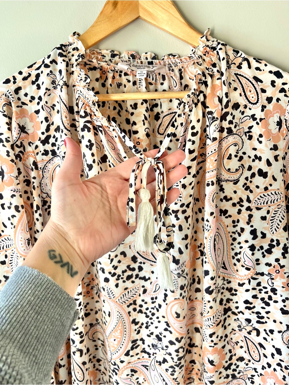 Nanette Lepore Peach & Cream Paisley Long Sleeve Peasant Blouse Size 1X -Office - Picture 6 of 9